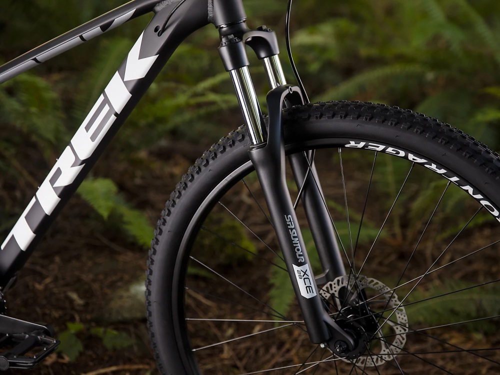 trek marlin 5 vs cannondale catalyst 3